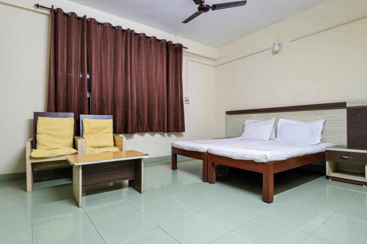 Spot On 60610 Malabar Tourist Home Cananor Exterior foto